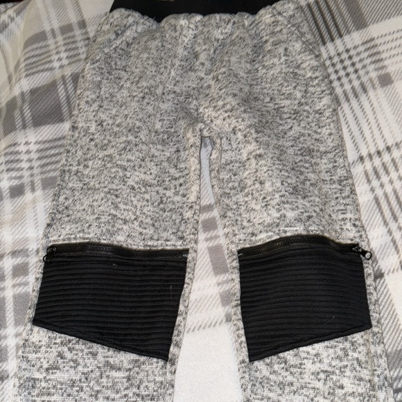Retro apparel RA joggers - Picture 2 of 6